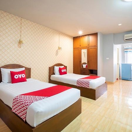Oyo 663 Green Beach Room Pattaya Bagian luar foto