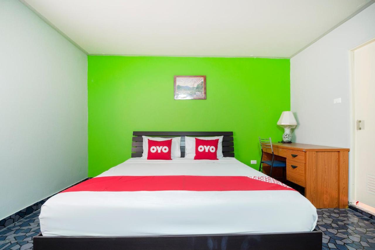 Oyo 663 Green Beach Room Pattaya Bagian luar foto