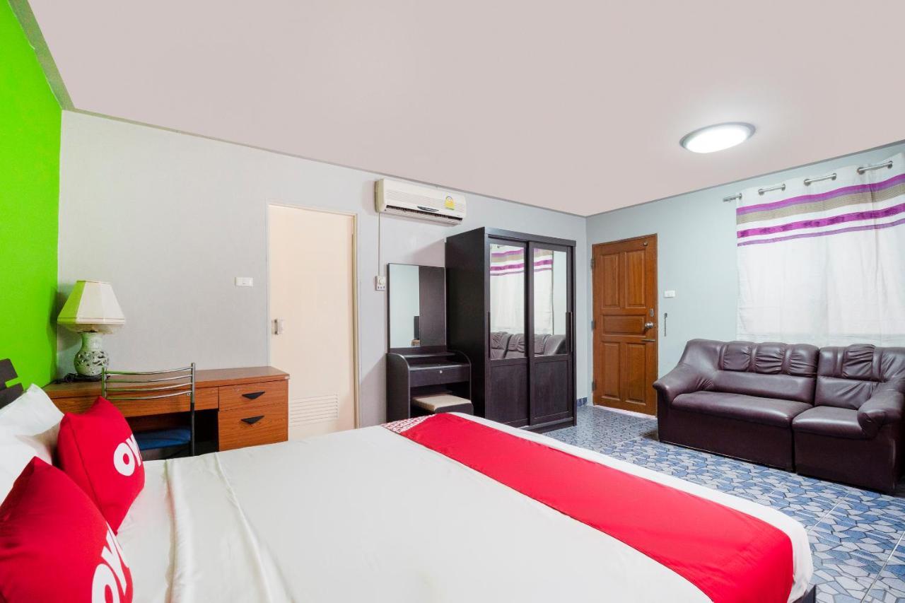 Oyo 663 Green Beach Room Pattaya Bagian luar foto