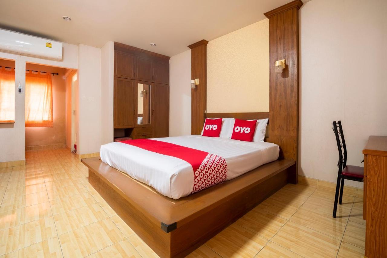 Oyo 663 Green Beach Room Pattaya Bagian luar foto