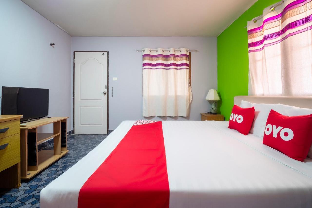 Oyo 663 Green Beach Room Pattaya Bagian luar foto