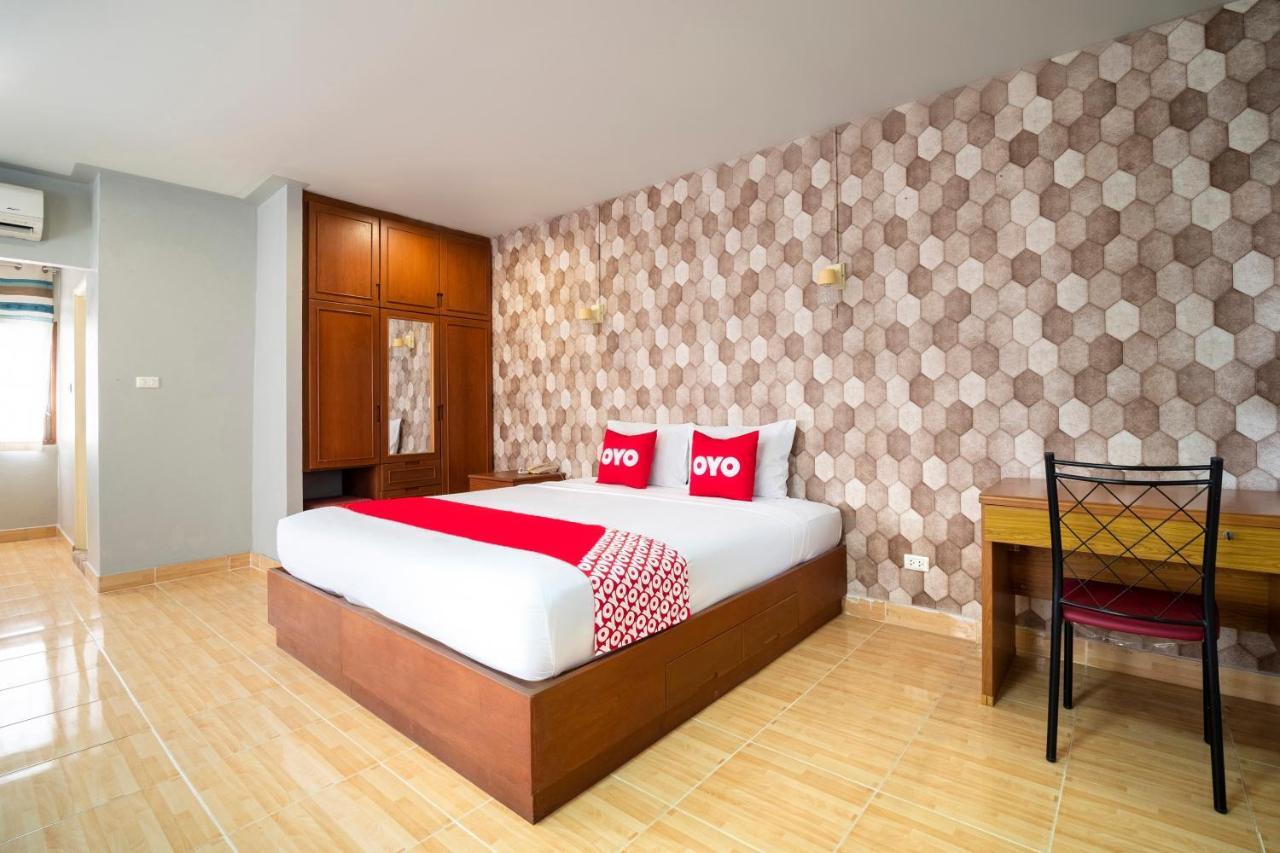 Oyo 663 Green Beach Room Pattaya Bagian luar foto