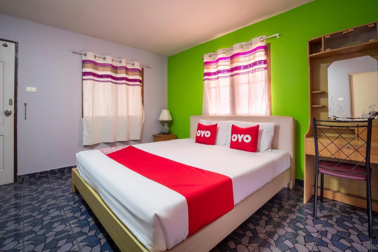 Oyo 663 Green Beach Room Pattaya Bagian luar foto