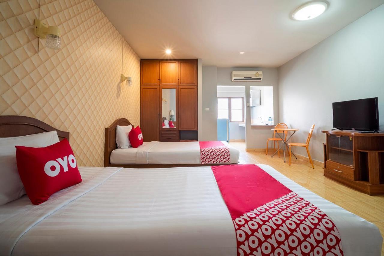 Oyo 663 Green Beach Room Pattaya Bagian luar foto