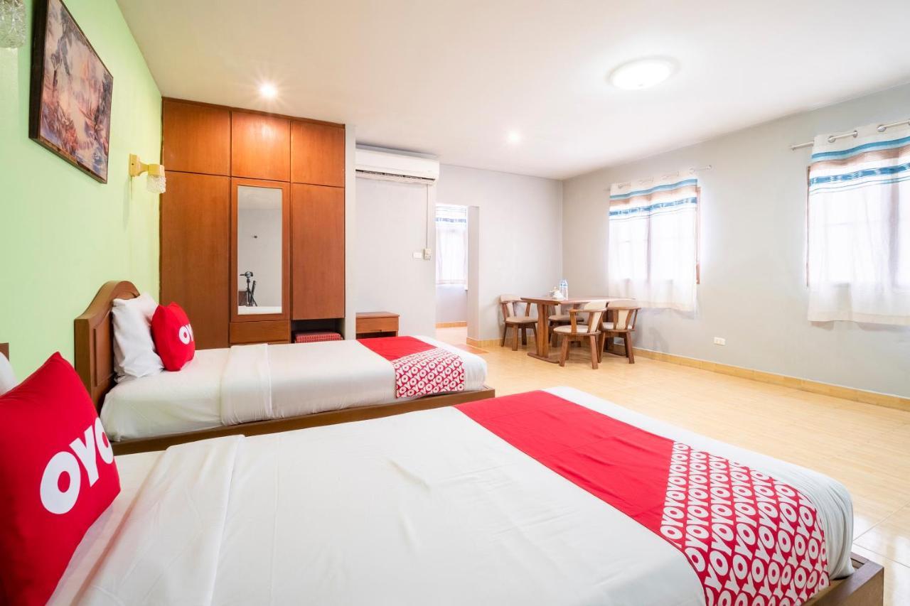 Oyo 663 Green Beach Room Pattaya Bagian luar foto