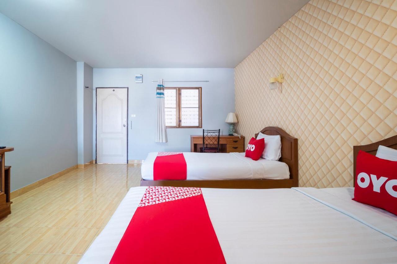 Oyo 663 Green Beach Room Pattaya Bagian luar foto