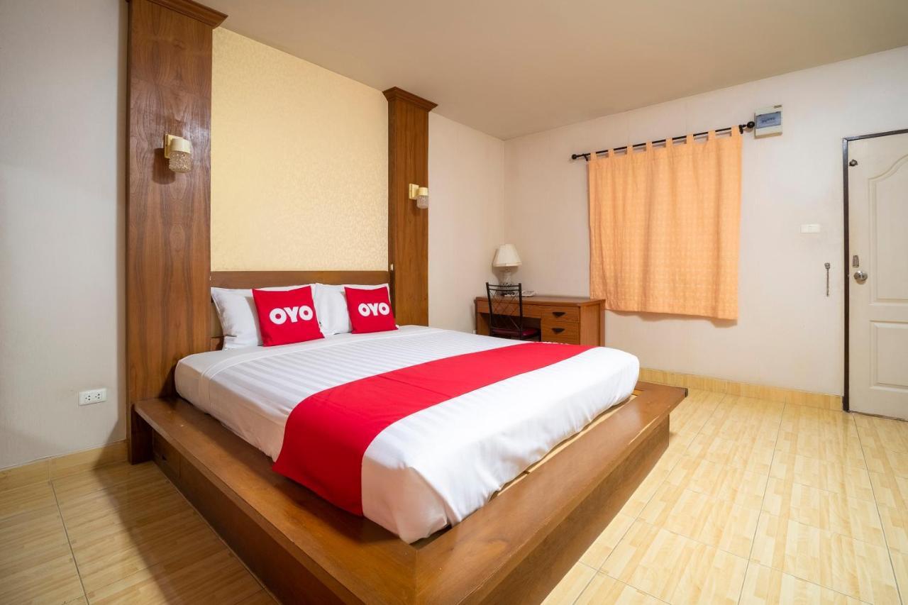 Oyo 663 Green Beach Room Pattaya Bagian luar foto